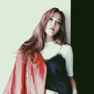 🗽 7b510ab8 Frau, Mode, Porträt, Stil, Model, rote Jacke, Posing, Brünette whatsapp sticker