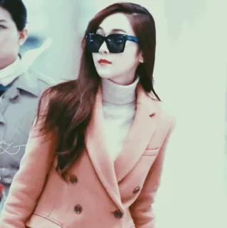 🗽 fb77eb21 Frau, Mode, Stil, Sonnenbrille, Mantel whatsapp sticker