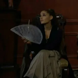 ☁️ d0ebc6b2 Ariana Grande 爱莉安娜·格兰德, 歌手, 演员, 名人, 女性, 粉丝 telegram sticker