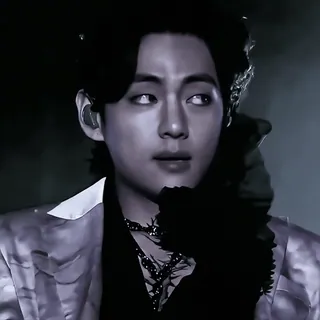 🇶🇦 04679384 V K-pop, BTS, ca sĩ, người nổi tiếng, thần tượng telegram sticker