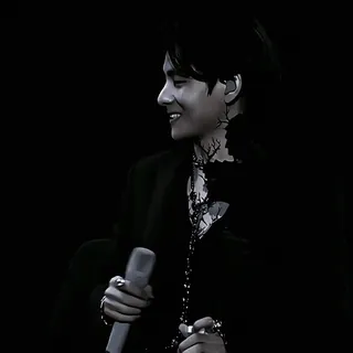 💭 56c52cf4 V v, bts, kpop, thần tượng, ca sĩ, nhạc sĩ, nam telegram sticker