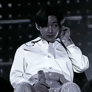 🔗 fcf71fa8 V K-pop, ca sĩ, nhạc sĩ, BTS, người nổi tiếng, V telegram sticker