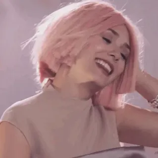 ◾️ 68644bdd wanita, rambut pink, tersenyum, potret, gaya rambut telegram sticker