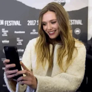 ◾️ 951cb0c4 Elizabeth Olsen aktris, wanita, selebriti, potret, festival film telegram sticker