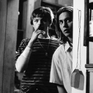 ⛓ 5dd300df สูบบุหรี่, บุหรี่, วัยรุ่น, ขาวดำ, วินเทจ, ในร่ม telegram sticker