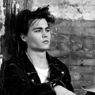 ⛓ 72839fee Johnny Depp นักแสดง, ภาพบุคคล, ขาวดำ, คนดัง, หนุ่ม, วินเทจ telegram sticker