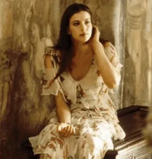 🍒 67bdde21 phụ nữ, chân dung, diễn viên, váy, tóc nâu, cổ điển telegram sticker