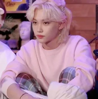 😴 9de4e2d6 Felix K-Pop, айдол, корейский, знаменитость, певец telegram sticker