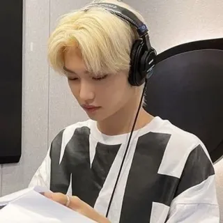 ликси солнце :: @fStikBot telegram stickers