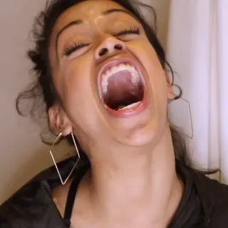 😱 e823d780 phụ nữ, miệng, há, la hét, kêu la, biểu cảm telegram sticker