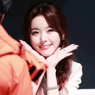 🍧 e2d20b36 mulher, retrato, pessoa, feminino, sorrindo whatsapp sticker