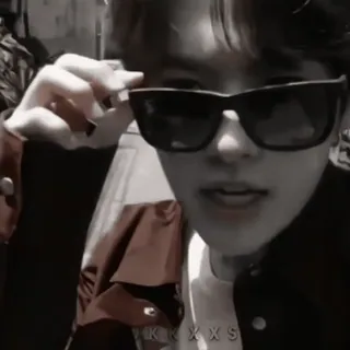 🍒 e8867d69 KKKXXS whatsapp sticker