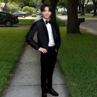 😺 56ba43ff Jungkook kpop, jungkook, bts, cantor, terno preto, smoking, formal telegram sticker