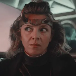 😒 e58a286f Sylvie Laufeydottir Loki Sylvie, Loki, Marvel, personagem, loira, coroa whatsapp sticker