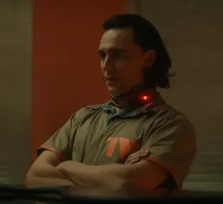 😒 efbb4f46 Loki Loki, Marvel, Disney+, Tom Hiddleston, personagem whatsapp sticker