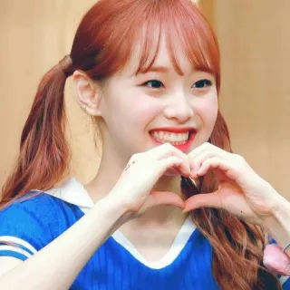 🍭 a1e305c9 cuore, kpop, idol, sorriso, carino, bella, ragazza telegram sticker