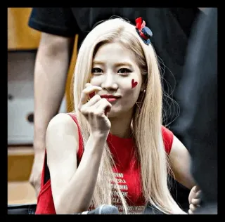 ✨ 90cf8032 韓国, 女性, ハート, ブロンド, 可愛い, 女の子, アジア, アイドル whatsapp sticker