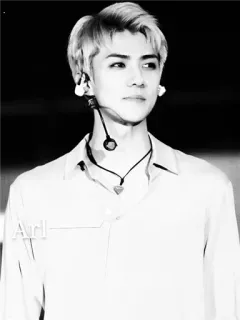 ✖ 3d884ed8 Arl ภาพเหมือน, ผู้ชาย, นักร้อง, Kpop, ผู้ชาย telegram sticker