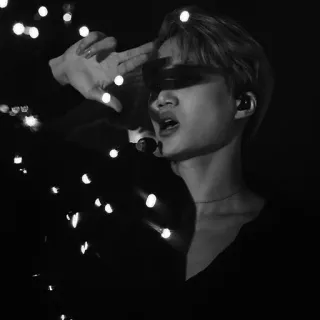 🖇 4eff7881 mężczyzna, portret, monochromatyczny, czarno-biały, osoba, wewnątrz telegram sticker