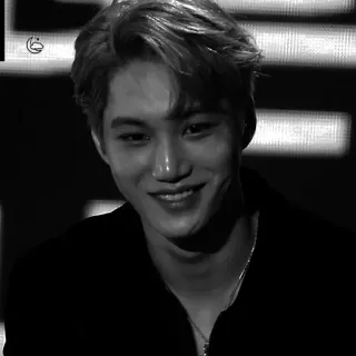 🖇 f4668fed mężczyzna, osoba, uśmiech, twarz, portret, czarno-biały telegram sticker