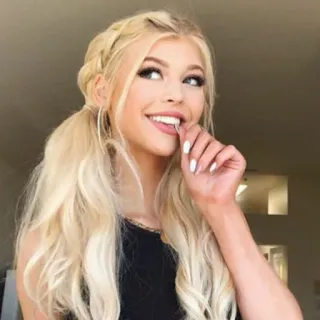 🔥 2b8e8ab6 여자, 금발 머리, 소녀, 인물 사진, 미소, 양갈래 머리 telegram sticker