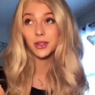 🔥 8f191f74 여자, 소녀, 금발, 인물사진, 사람, 얼굴 telegram sticker