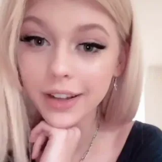 🔥 c9f62700 여자, 인물사진, 금발, 소녀, 얼굴, 사람 telegram sticker