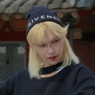 🖤 0721e2a4 GIVENCHY คน, หมวกบีนนี่, ภาพเหมือน, แฟชั่น, ผมบลอนด์, เกาหลี telegram sticker