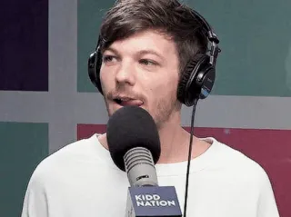 🏴 a9b24fe4 Louis Tomlinson Louis Tomlinson, singer, musician, celebrity, interview telegram sticker