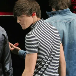 🥀 10697609 Louis Tomlinson chanteur, célébrité, One Direction, boys band, musique telegram sticker