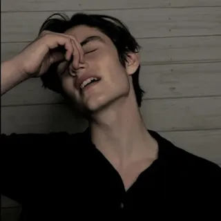 🍷 42b5975d mężczyzna, portret, twarz, osoba, emocja telegram sticker