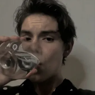 🍷 a4d30b73 osoba, picie, szkło, woda, portret telegram sticker