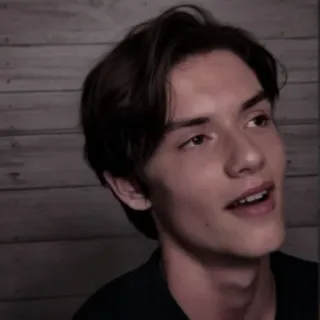 📀 a09df450 Adolescente, Giovane uomo, Ritratto, Maschio, Persona, Sorridendo telegram sticker