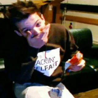 🖤 45a906a3 WACKIN' BELFAST 人, チップス, Tシャツ telegram sticker