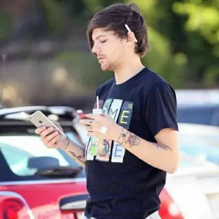😑 39988e4b Louis Tomlinson người, người nổi tiếng, nam, ca sĩ whatsapp sticker