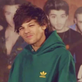 🤧 848c1e6c Louis Tomlinson Louis Tomlinson, One Direction, ca sĩ, người nổi tiếng, áo hoodie xanh lá whatsapp sticker