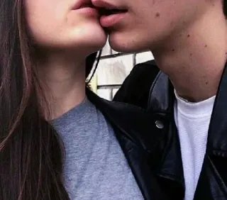 ❤️ 385c53ec คู่รัก, จูบ, ความรัก, ความโรแมนติก, ความสัมพันธ์ telegram sticker