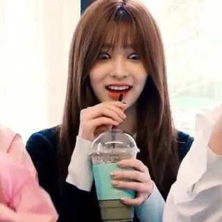 🍧 465a71f1 女人, 喝, 咖啡, 冰咖啡, 亚洲人, 人, 年轻 telegram sticker