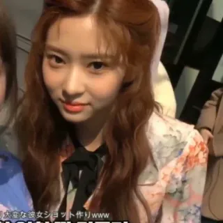 🍧 ef35cef6 大変な彼女ショット作りwww 女人, 肖像, 女孩, 微笑, 发型 telegram sticker