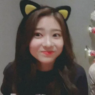 🍧 ff6b3c3b 女人, 猫耳朵, 自拍, 可爱, 肖像, 微笑 telegram sticker