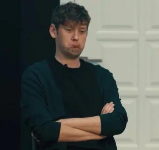 🌟 56c4ba6a uomo, braccia conserte, ritratto, serio, espressione telegram sticker