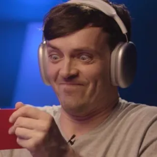 🌚 7423e262 uomo, cuffie, giocando, gioco mobile, telefono, tecnologia telegram sticker