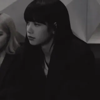 💀 f38e924e Lisa 리사, 블랙핑크, K팝, 가수, 아이돌 telegram sticker