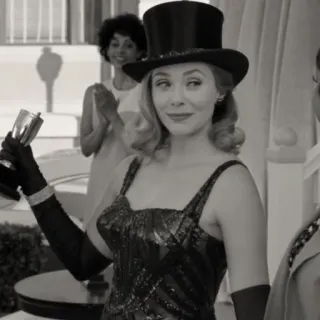 ☕️ 6b89d42f Wanda Maximoff WandaVision 완다 막시모프, 완다비전, 엘리자베스 올슨, 마블, TV 프로그램, 흑백 telegram sticker