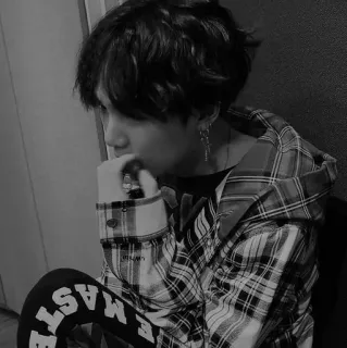 𝑴𝒊𝒏 𝑳𝒖𝒅𝒊𝒔 -☽︎ whatsapp stickers