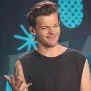 🤨 e3f79f1f Louis Tomlinson musisi, penyanyi, One Direction, selebriti, orang, senyum whatsapp sticker