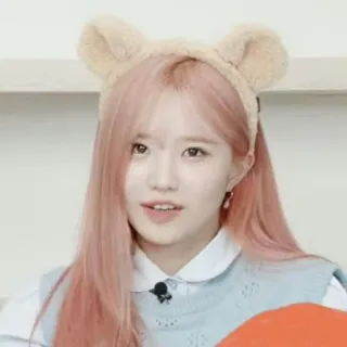 🔮 ad979e0c woman, portrait, headband, pink hair, cute, smiling, female whatsapp sticker