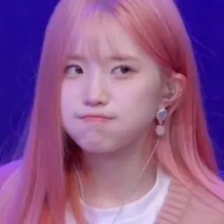 🔮 b103e7f3 pink hair, asian woman, cute, woman, korean whatsapp sticker