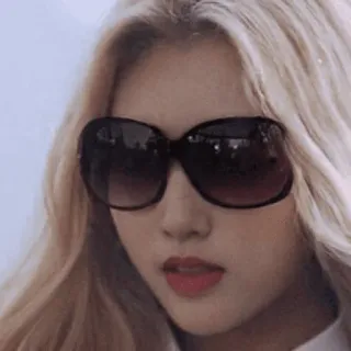 🔮 c0745eb1 woman, sunglasses, blonde, portrait, girl, fashion whatsapp sticker