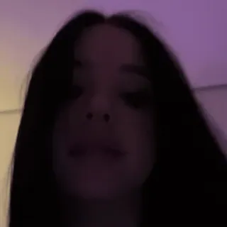 😃 2e41ed6d ภาพเหมือน, ผู้หญิง, ผมสีน้ำตาลเข้ม, ผู้หญิง, ใบหน้า telegram sticker